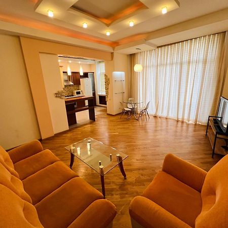 Four Seasons Apartment By Baku Housing Luaran gambar