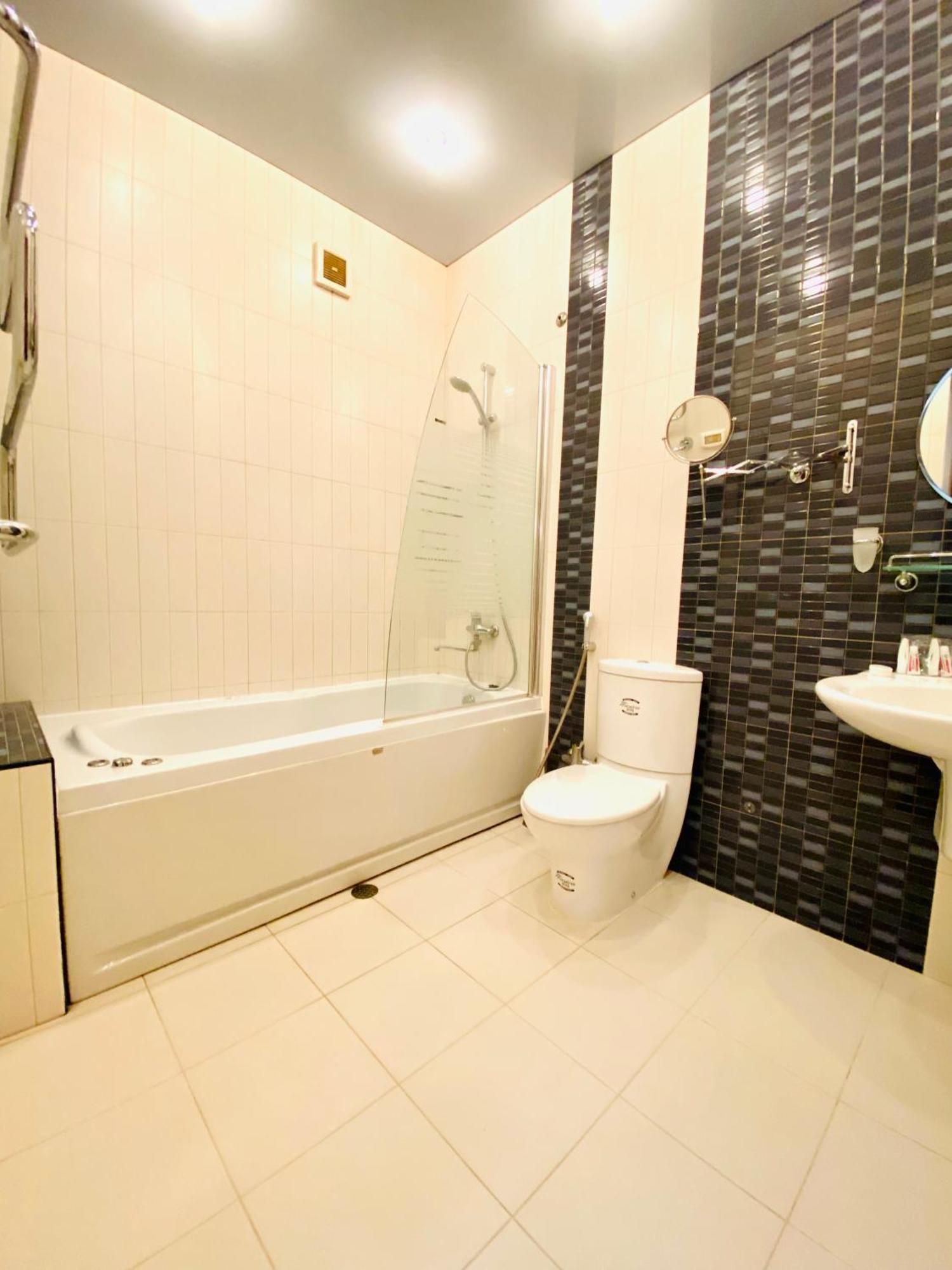 Four Seasons Apartment By Baku Housing Luaran gambar
