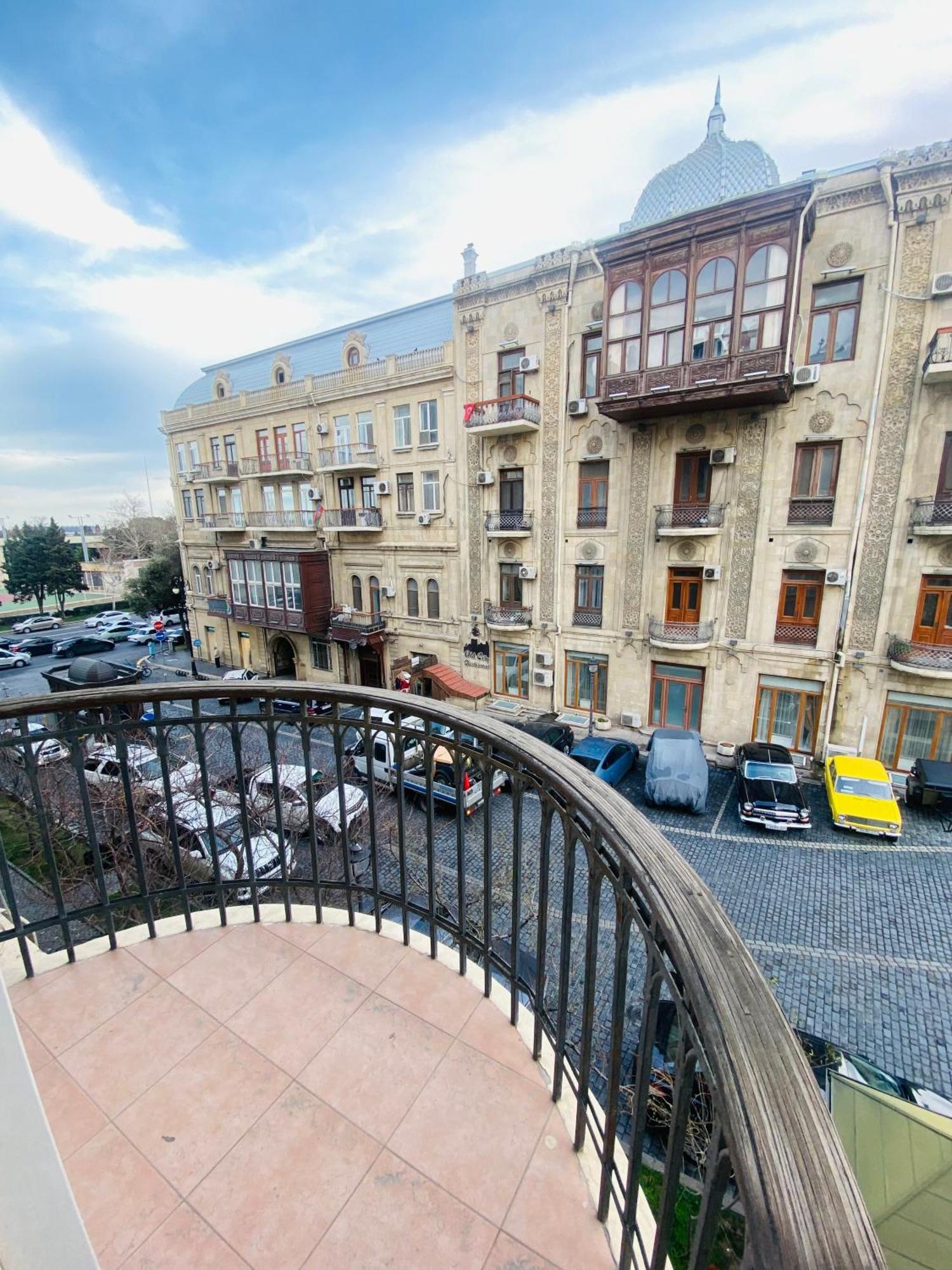Four Seasons Apartment By Baku Housing Luaran gambar